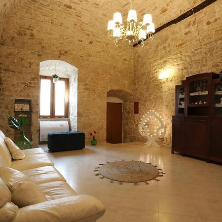 Отель Pietraviva House Сантерамо-ин-Колле Экстерьер фото